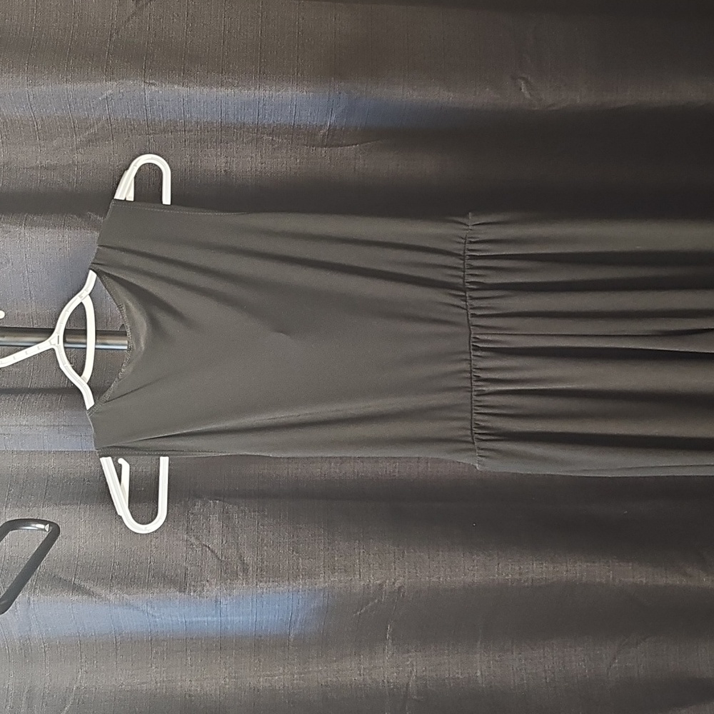 Tahari Elegant Black Sleeveless Jumpsuit - Picture 9 of 11